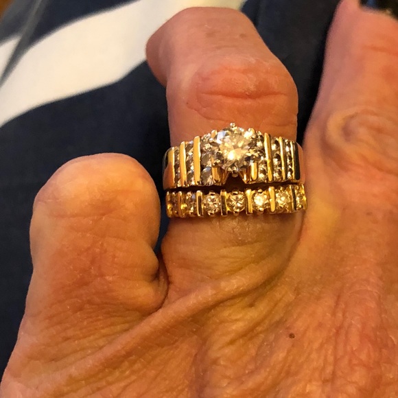 ISO this wedding ring - Picture 1 of 1